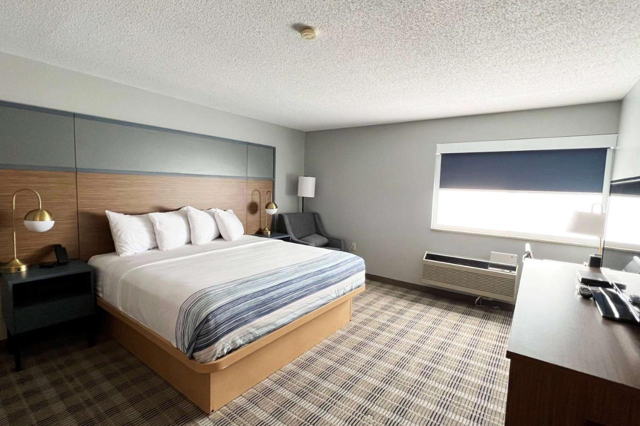 Americinn By Wyndham Marshfield Eksteriør bilde
