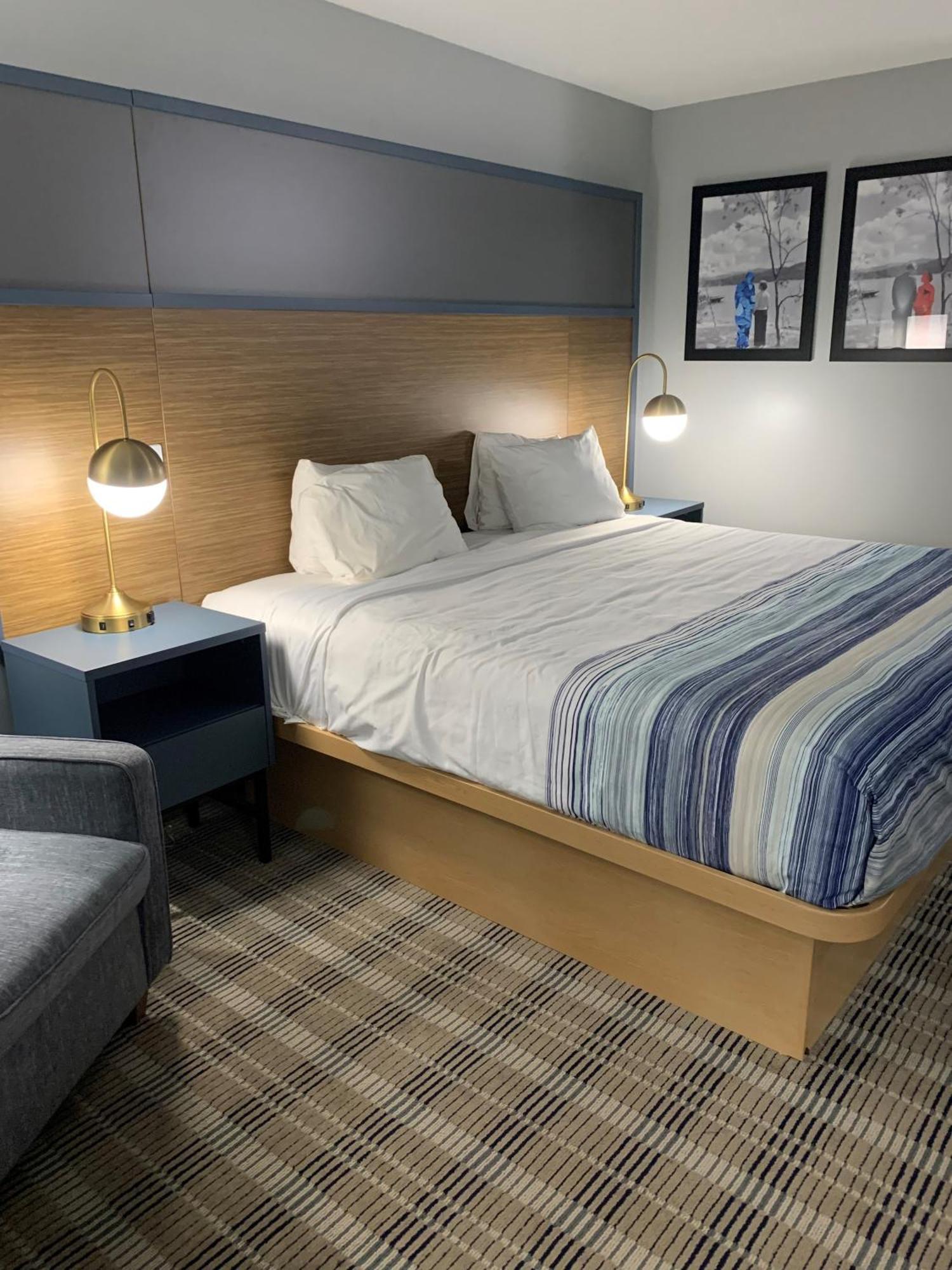 Americinn By Wyndham Marshfield Eksteriør bilde