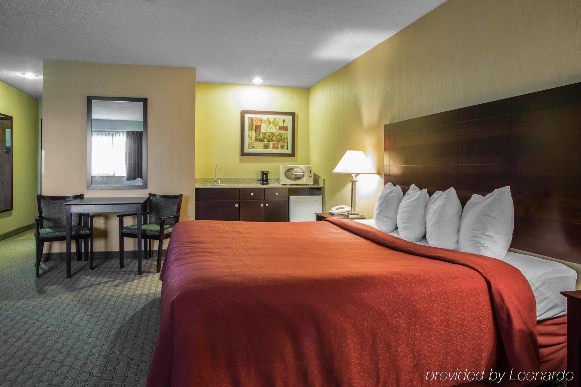 Americinn By Wyndham Marshfield Eksteriør bilde